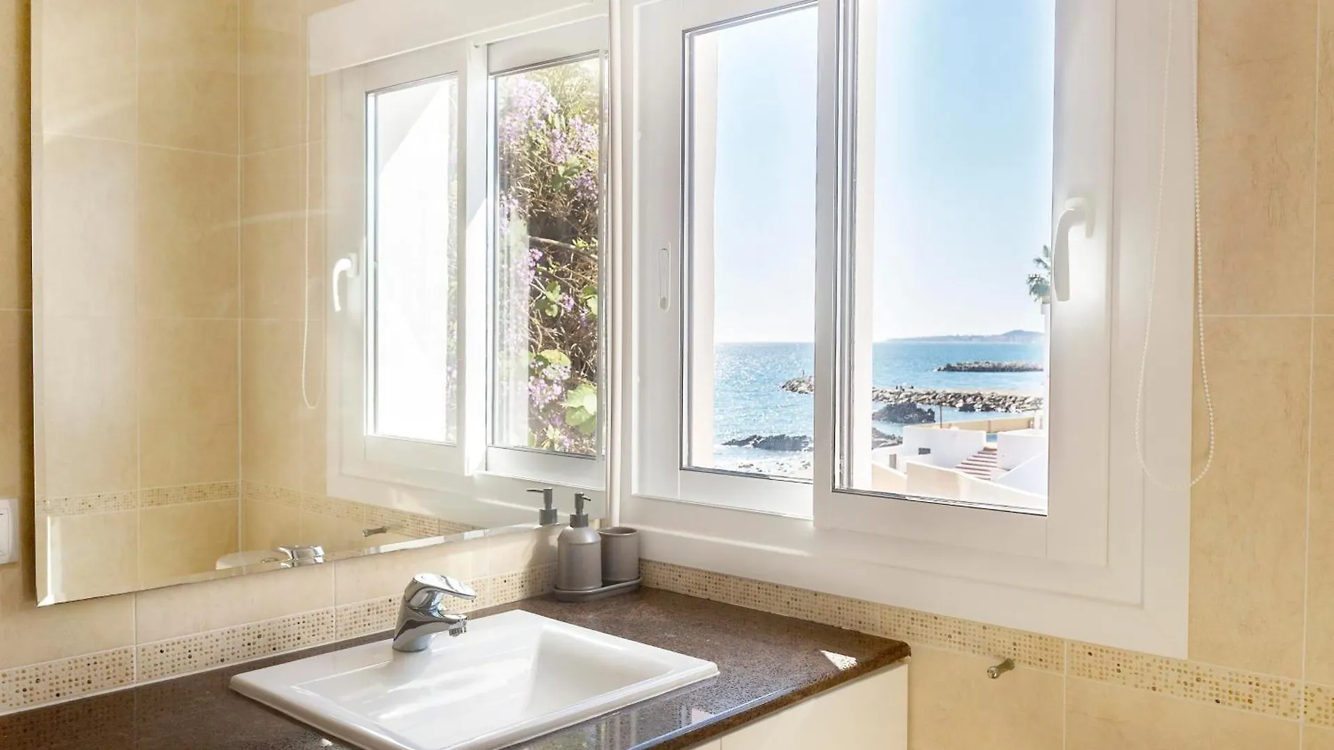 Mar Suites Malaga Benalmadena 0*,  Spain